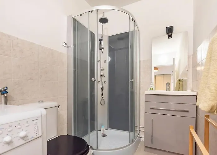 Appartement Hyper-centre Avec Parking *