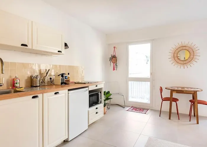 Hyper-centre Avec Parking Libourne